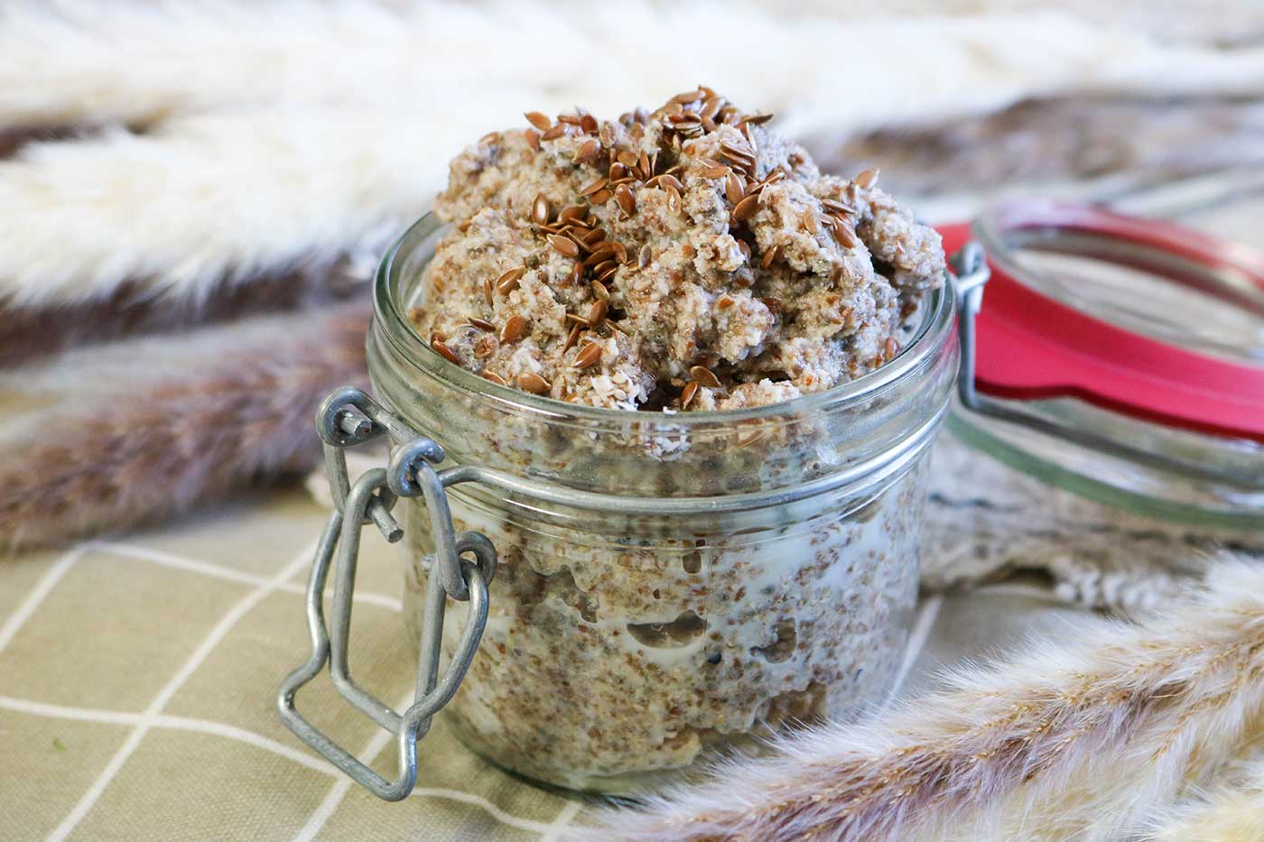 Quick and Easy Keto Oatmeal Recipe