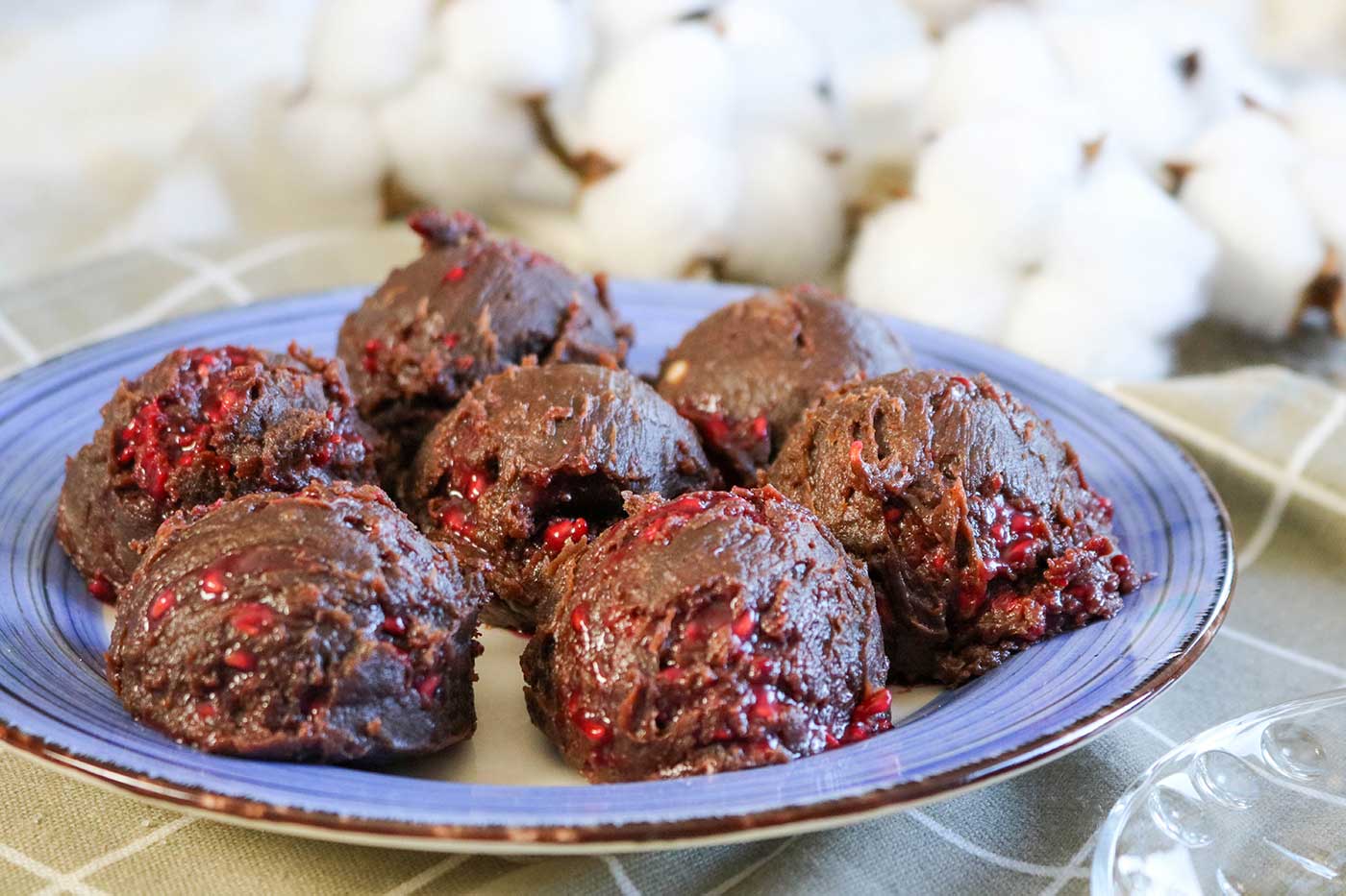 Keto Chocolate Raspberry Fat Bombs Recipe