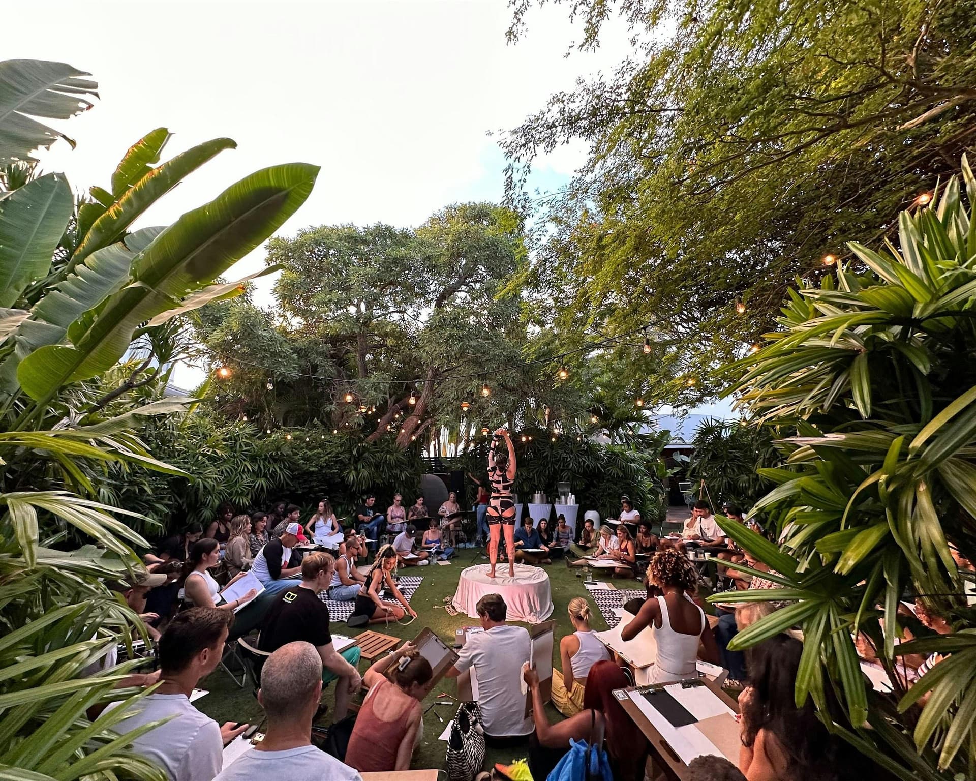 00 featured raw figs meditation garden
