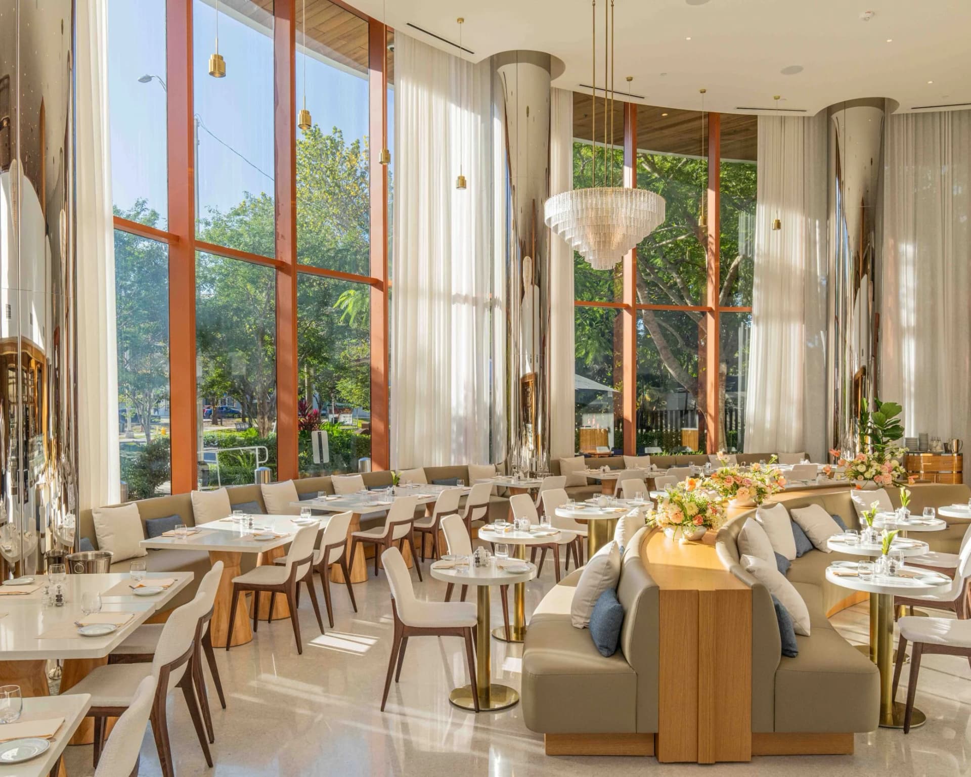 Dining room at Le Specialità Café & Market in Coconut Grove