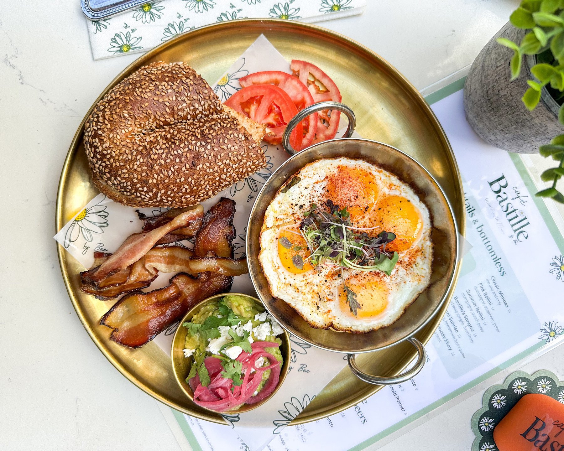 Best brunch in Miami - Cafe Bastille