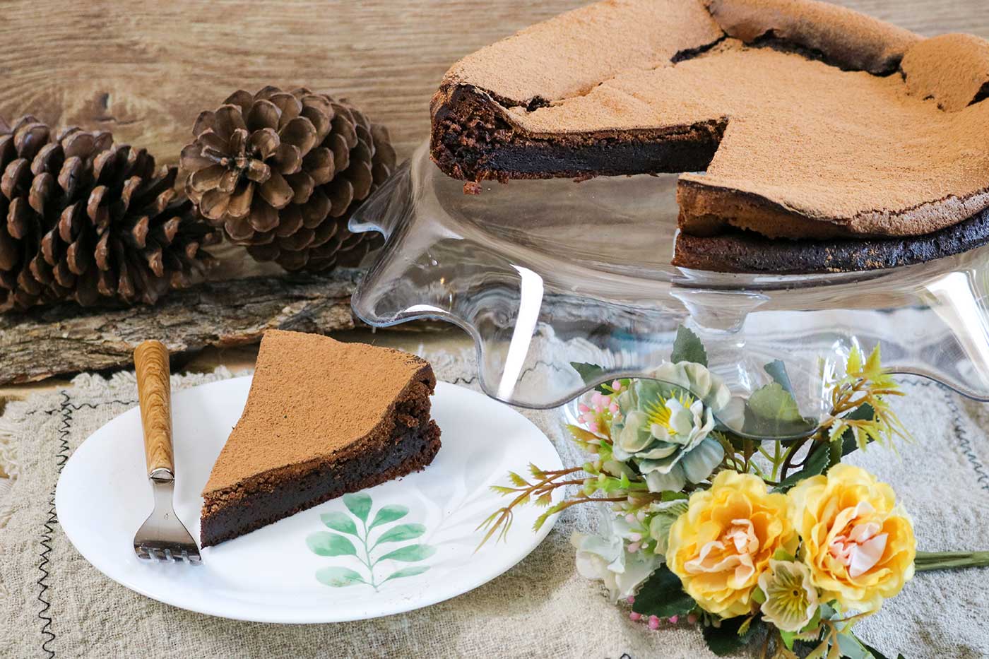 Five-ingredient flourless chocolate cake recipe